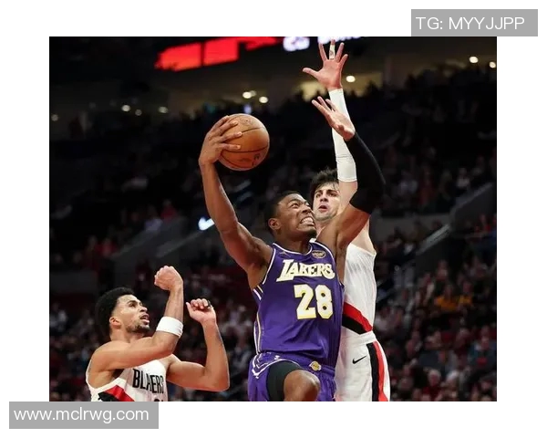 还不如布朗尼!杨瀚森连续2场被DNP,开拓者中锋轮番上不敌残阵湖人