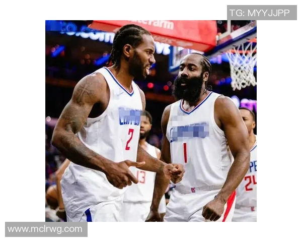 快船与开拓者激战8月8日NBA季前赛精彩对决回顾与分析